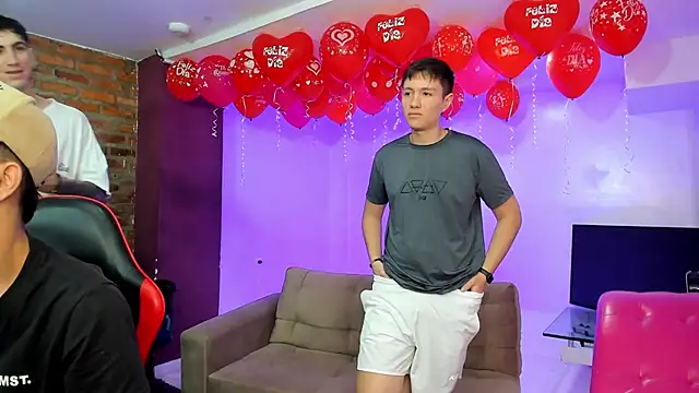 Snapshot of Bad_Boys777 chatting on February 19, 2026, 9:55 pm Bad Boys777 online show from February 19, 2026, 9:55 pm