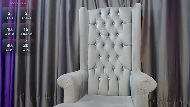 Snapshot of Ellie_Dollie chatting on June 11, 2026, 2:33 am Ellie Dollie online show from June 11, 2026, 2:33 am