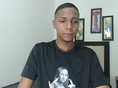 Snapshot of hotboyluxe chatting on February 17, 2026, 3:25 am hotboyluxe online show from February 17, 2026, 3:25 am