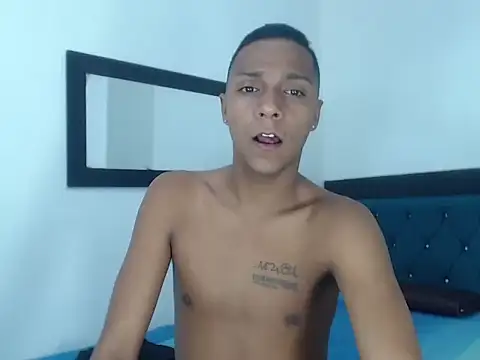 Snapshot of hotboyluxe chatting on April 21, 2026, 3:57 am hotboyluxe online show from April 21, 2026, 3:57 am