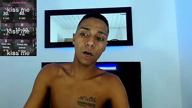 hotboyluxe online show from July 3, 2026, 5:36 am