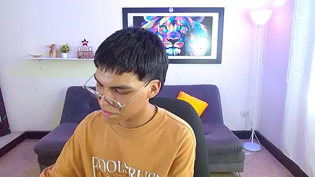 Maecum18 online show from March 14, 2026, 10:04 pm