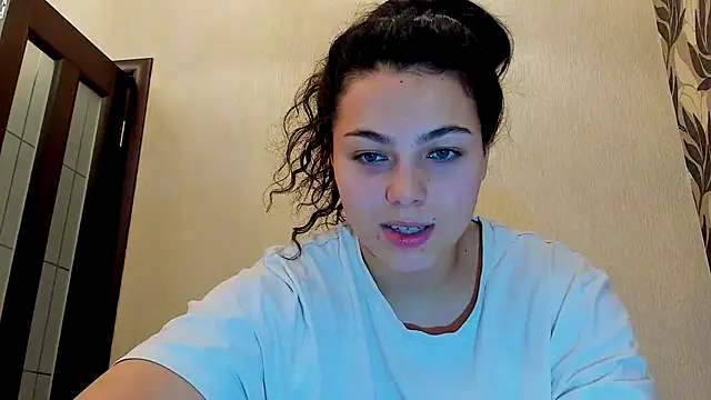 Dianasi online show from February 8, 2026, 11:57 am