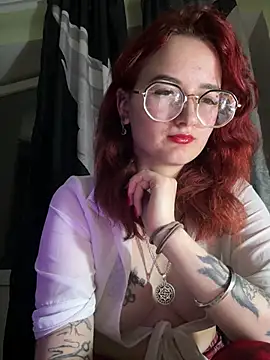 Snapshot of Persefoha chatting on July 25, 2026, 6:49 pm Persefoha online show from July 25, 2026, 6:49 pm