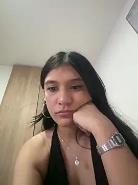 Snapshot of Karlaxmau chatting on April 12, 2026, 1:21 am Karlaxmau online show from April 12, 2026, 1:21 am