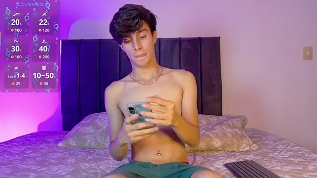 Snapshot of axxxel_twink chatting on July 28, 2026, 3:02 am axxxel twink online show from July 28, 2026, 3:02 am