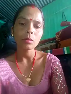 Snapshot of Hot_eras4 chatting on April 5, 2026, 8:44 am Hot eras4 online show from April 5, 2026, 8:44 am