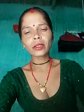 Snapshot of Hot_eras4 chatting on April 8, 2026, 5:13 pm Hot eras4 online show from April 8, 2026, 5:13 pm