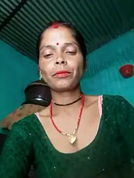 Snapshot of Hot_eras4 chatting on April 10, 2026, 4:44 pm Hot eras4 online show from April 10, 2026, 4:44 pm