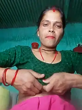 Snapshot of Hot_eras4 chatting on April 13, 2026, 3:50 pm Hot eras4 online show from April 13, 2026, 3:50 pm