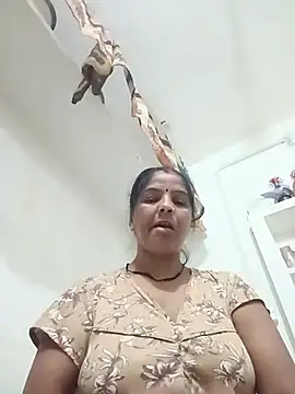 punamji sexe online show from May 15, 2026, 2:40 am