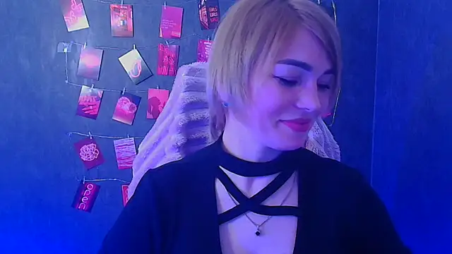 CuttieEmma online show from March 7, 2026, 12:35 pm