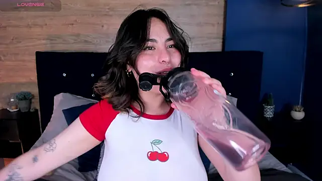 Kennya Rodriguez online show from March 4, 2025, 8:02 am