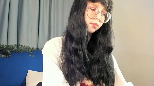 Snapshot of CosmicGleam chatting on May 3, 2026, 9:10 pm CosmicGleam online show from May 3, 2026, 9:10 pm