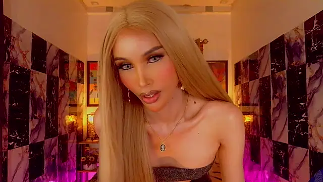 Snapshot of SeductiveSamanthaTS chatting on February 18, 2026, 4:14 pm SeductiveSamanthaTS online show from February 18, 2026, 4:14 pm