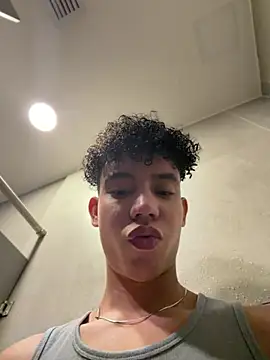 yoursexyjose online show from July 2, 2026, 7:09 pm