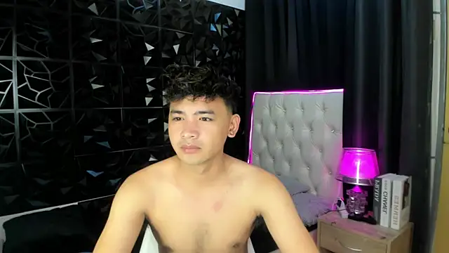 Snapshot of spoiledmycock chatting on February 2, 2026, 6:01 am spoiledmycock online show from February 2, 2026, 6:01 am