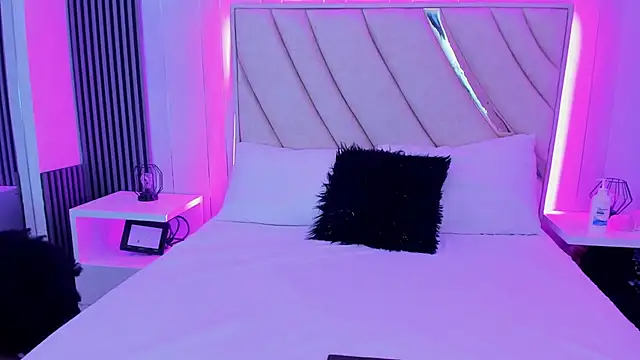 Snapshot of Sotf_Charlotte chatting on February 26, 2026, 7:35 pm Sotf Charlotte online show from February 26, 2026, 7:35 pm