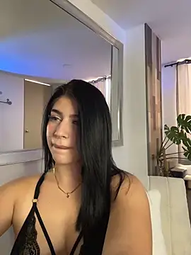 Snapshot of _HannahFox_ chatting on June 9, 2026, 9:59 pm HannahFox online show from June 9, 2026, 9:59 pm
