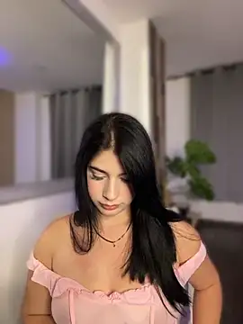 Snapshot of _HannahFox_ chatting on June 23, 2026, 12:08 am HannahFox online show from June 23, 2026, 12:08 am