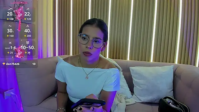 Luna Millers online show from May 19, 2026, 4:30 am