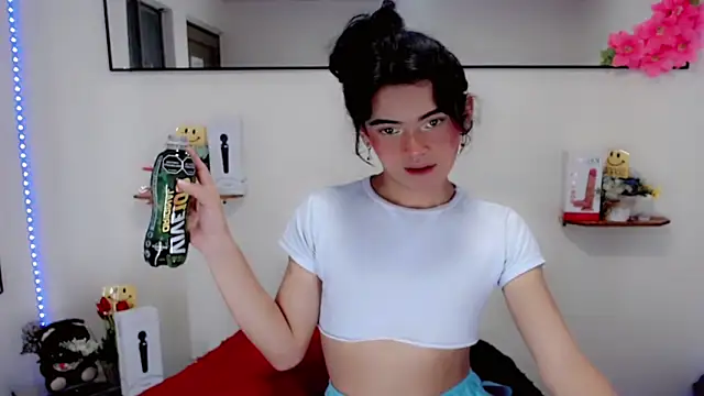 Snapshot of NathalialLooes chatting on March 9, 2026, 5:55 am NathalialLooes online show from March 9, 2026, 5:55 am