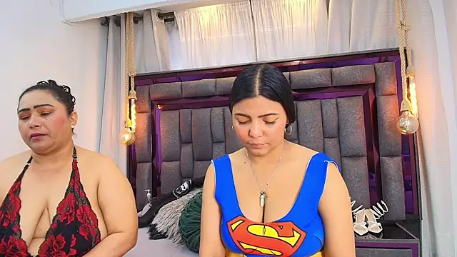 Snapshot of Karina_Mendoza chatting on March 15, 2026, 6:36 pm Karina Mendoza online show from March 15, 2026, 6:36 pm