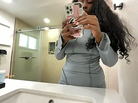 Anadia Starr online show from March 28, 2026, 1:27 am