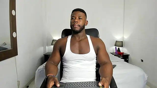James McBoy online show from July 17, 2026, 10:03 pm