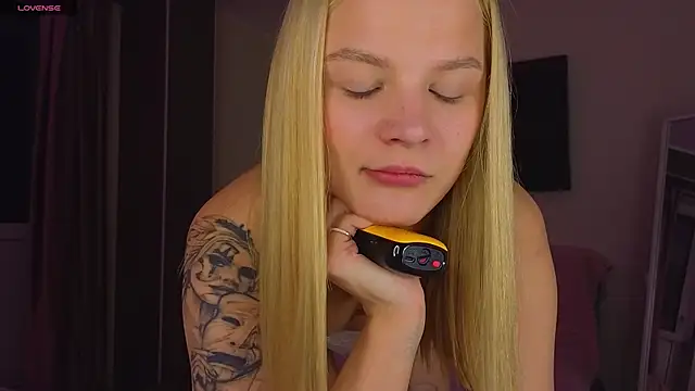 meowbaaby online show from April 7, 2026, 4:07 pm