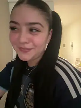 Snapshot of lolaaculaa chatting on February 20, 2026, 9:15 pm lolaaculaa online show from February 20, 2026, 9:15 pm