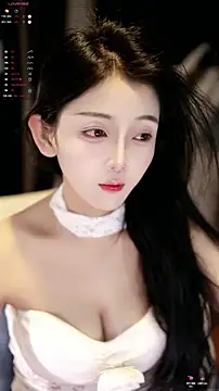 xiaomoli928 online show from April 12, 2026, 8:25 pm