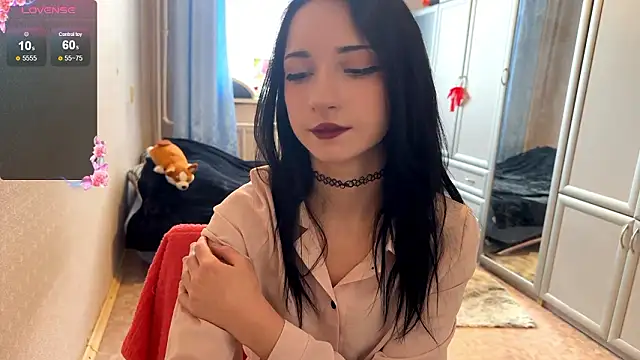 UrBabeLuna online show from February 3, 2026, 6:40 am