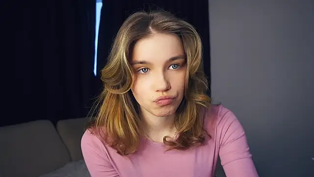 Snapshot of EarthaStinett chatting on February 12, 2026, 12:11 pm EarthaStinett online show from February 12, 2026, 12:11 pm