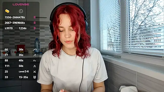 Snapshot of CalandraRolon chatting on February 15, 2026, 2:03 pm CalandraRolon online show from February 15, 2026, 2:03 pm