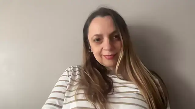 ShyFlameLive online show from May 11, 2026, 4:26 pm