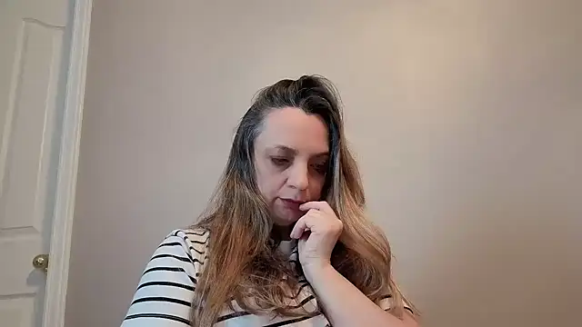 ShyFlameLive online show from May 24, 2026, 6:57 pm
