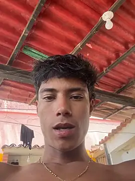 Snapshot of Adan21_cm chatting on June 6, 2026, 5:28 pm Adan21 cm online show from June 6, 2026, 5:28 pm
