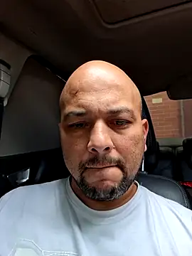 InstintoElite online show from August 8, 2026, 5:59 pm