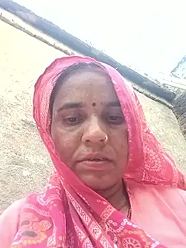 Snapshot of Muskan44s chatting on June 6, 2026, 1:05 pm Muskan44s online show from June 6, 2026, 1:05 pm