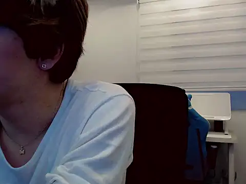 duvisex19 online show from February 21, 2026, 10:33 pm