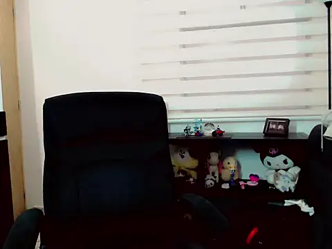 duvisex19 online show from April 9, 2026, 9:42 pm