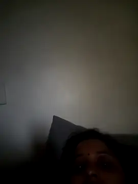 Nisha Lovely online show from April 24, 2026, 12:40 pm