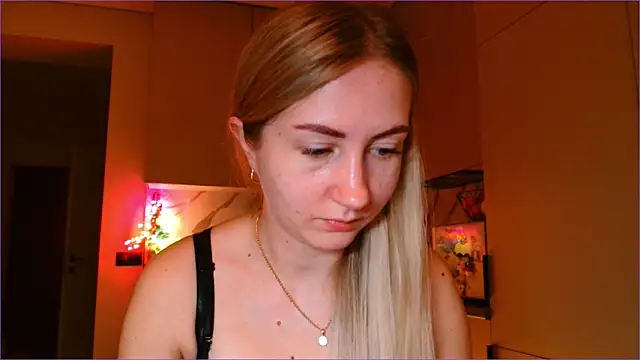 BluueSilk online show from February 10, 2026, 6:50 am