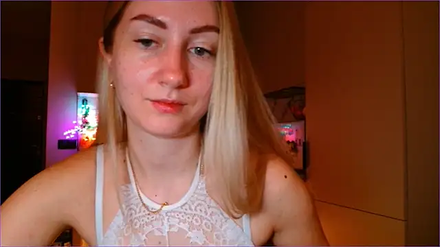 BluueSilk online show from February 11, 2026, 6:29 am