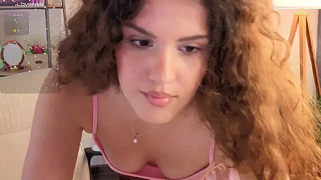 Lili Torin online show from July 28, 2026, 2:13 pm