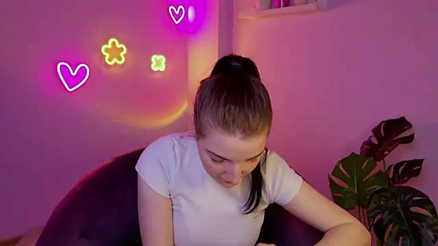 Snapshot of AliceChanel chatting on May 21, 2026, 3:57 am AliceChanel online show from May 21, 2026, 3:57 am