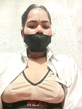 Sunali Bendre online show from April 1, 2026, 1:06 am