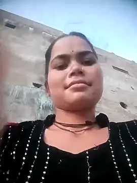 Snapshot of Sunali_Bendre chatting on July 25, 2026, 1:52 pm Sunali Bendre online show from July 25, 2026, 1:52 pm