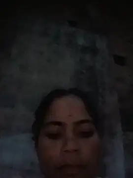 Snapshot of Sunali_Bendre chatting on July 26, 2026, 2:02 pm Sunali Bendre online show from July 26, 2026, 2:02 pm